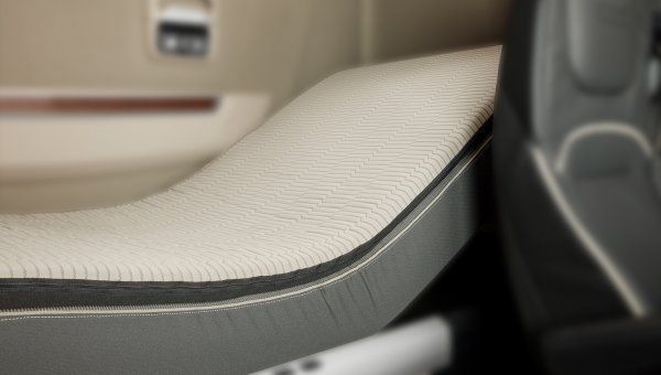 DAF Relax Bed and Topper