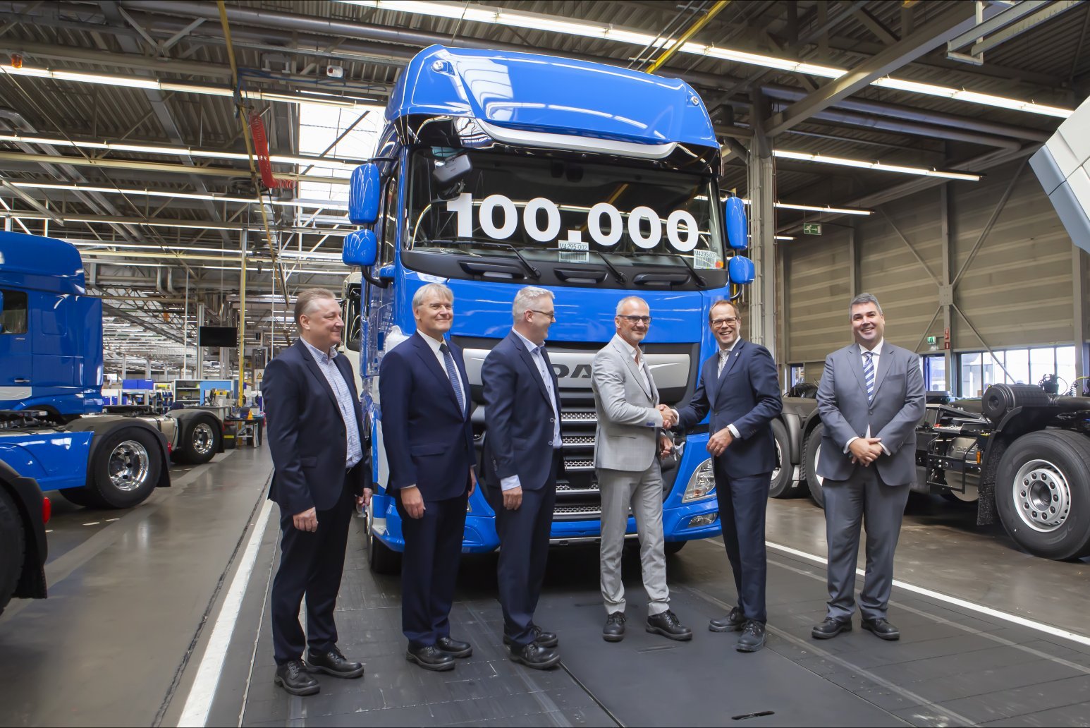 100,000th New DAF CF and XF