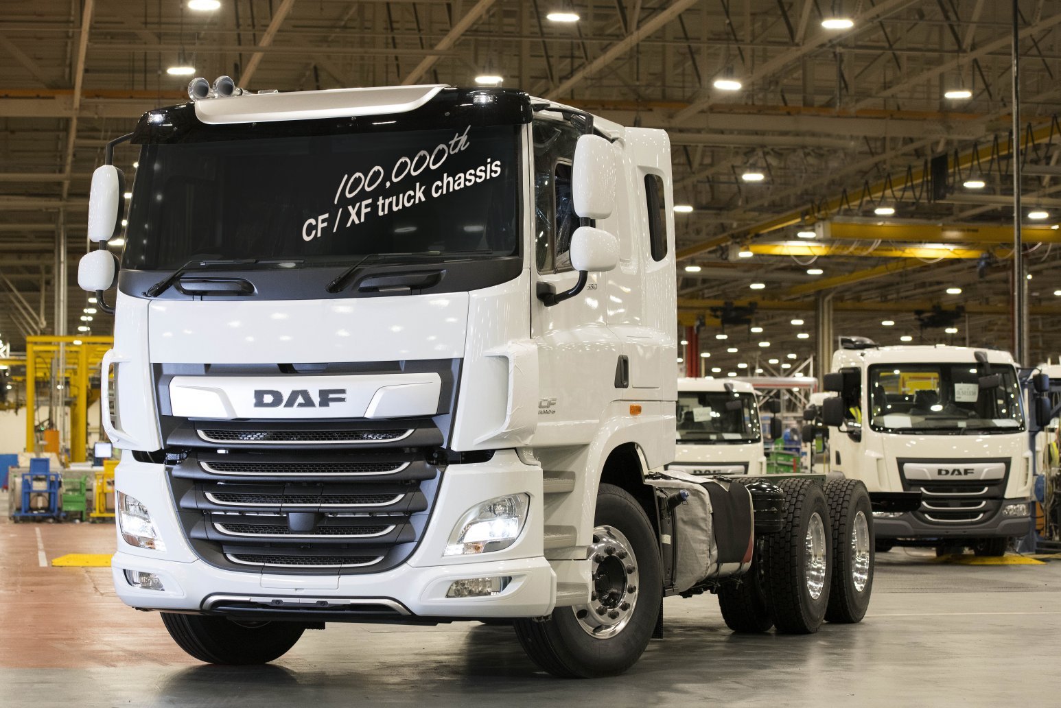Leyland Trucks builds 100,000th DAF CF / XF