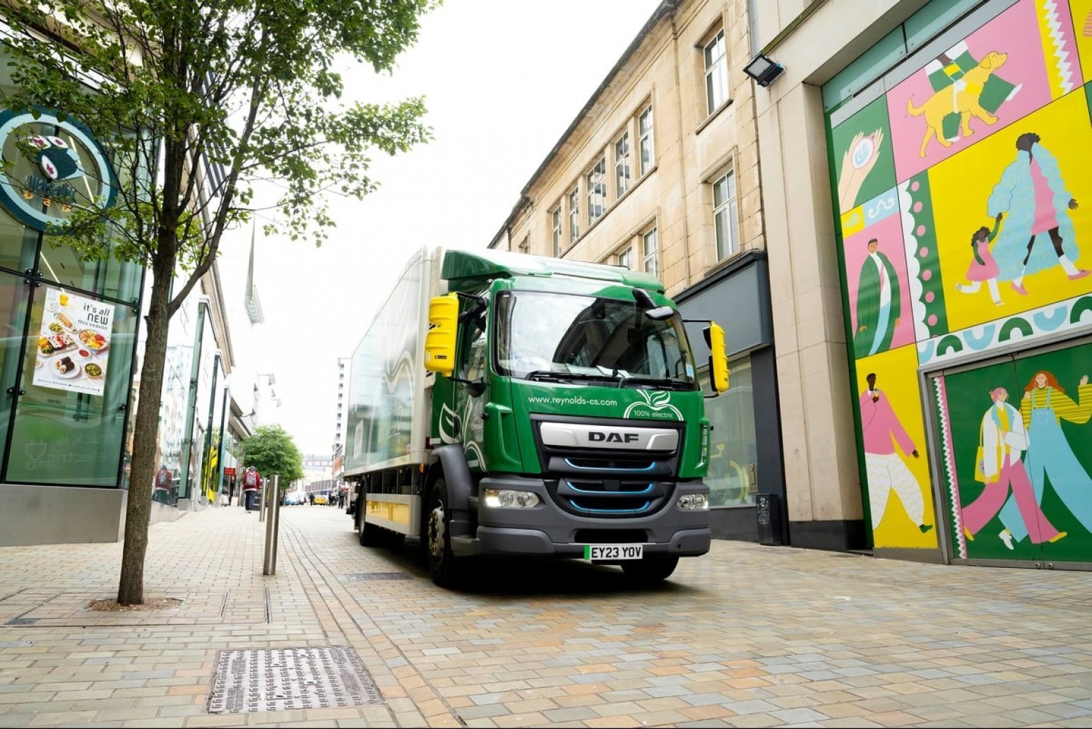 DAF LF Electric hits the road for Reynolds Catering