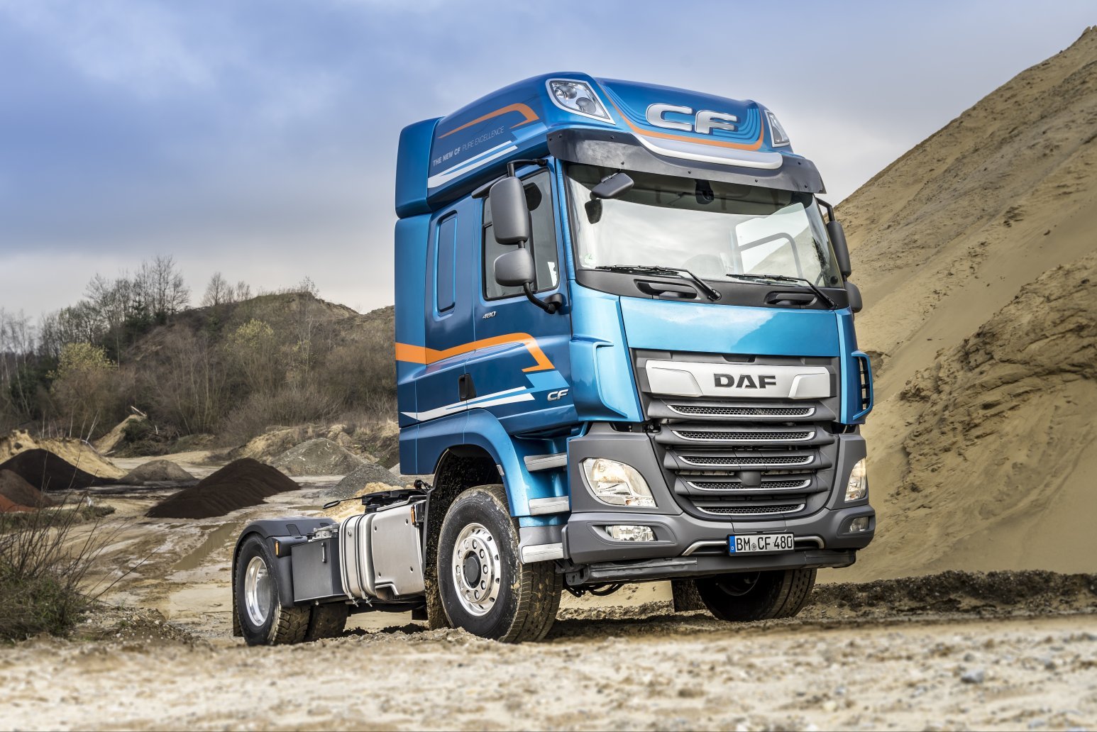 DAF CF and XF available with switchable front-wheel drive