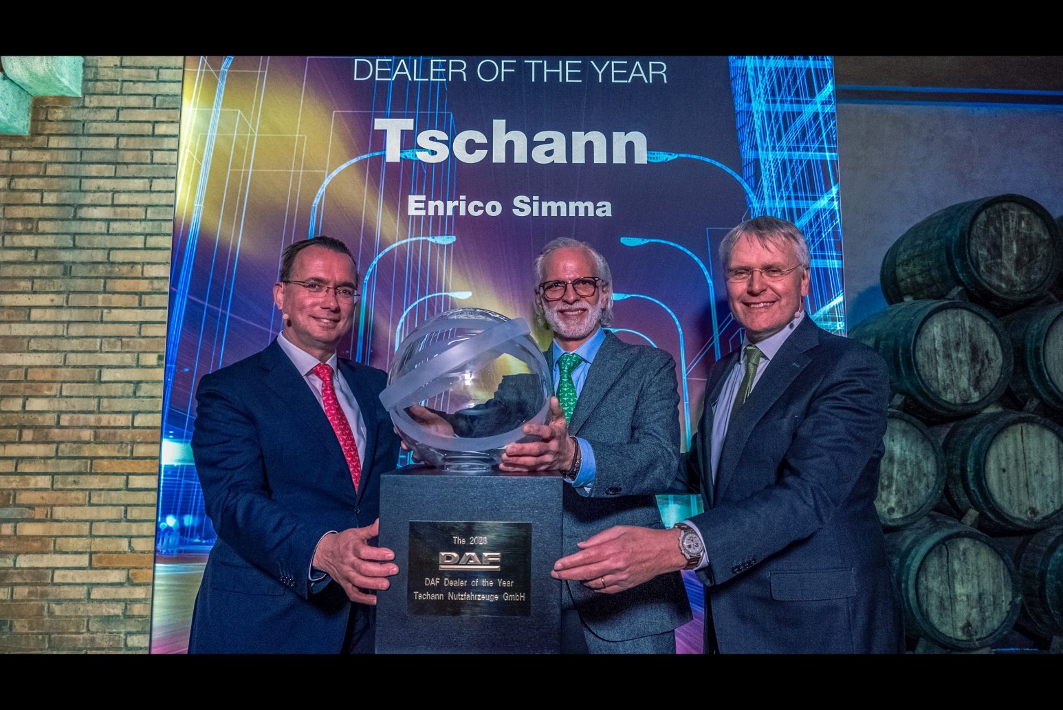 DAF names ‘International Dealers of the Year 2023’