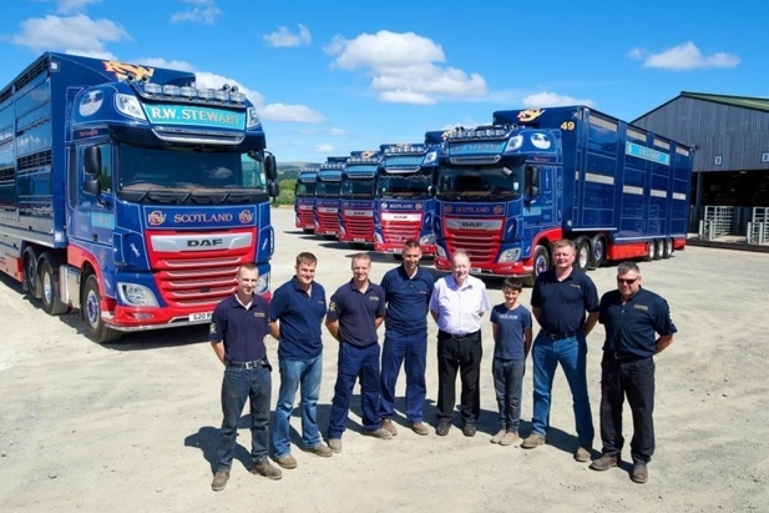 Leading livestock haulier refreshes fleet with DAF New XF tractors